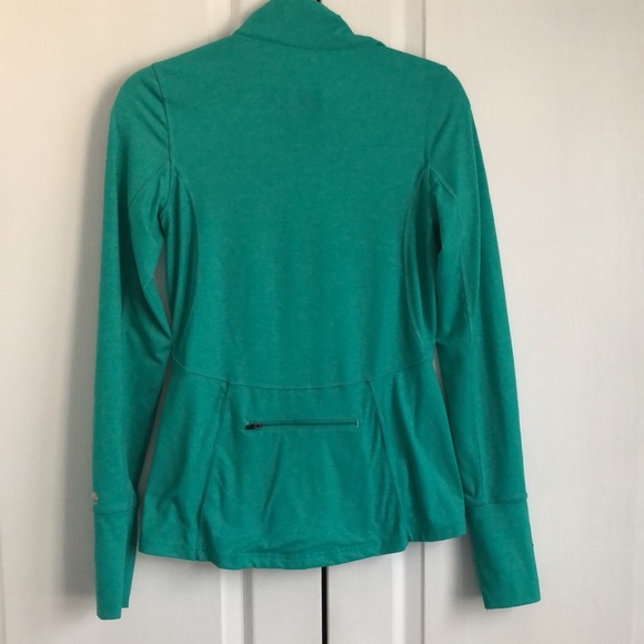 Roots zip up gorgeous green zip side pocket and 1 zip back pocket Sz S - Picture 2 of 6